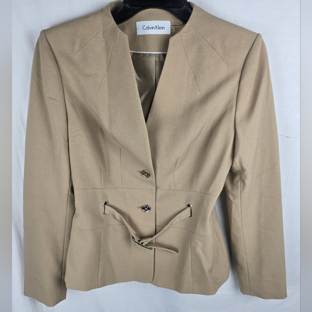 Calvin Klein Women's Tan 3 Button Long Sleeve Blazer Sz 2